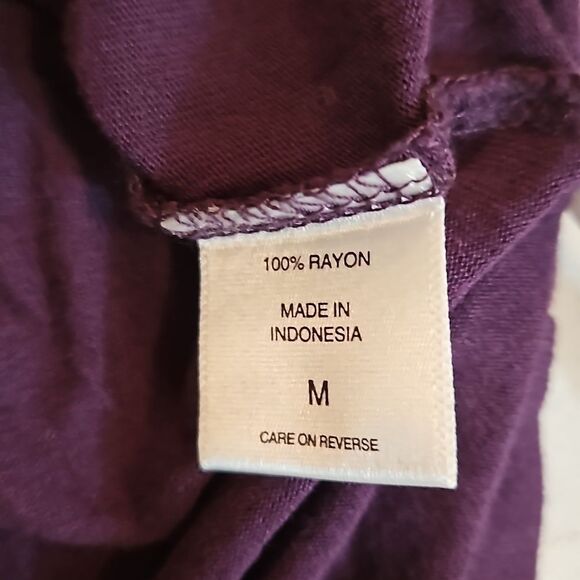 New York & Co Aubergine tiered ruffled top size Medium - Picture 8 of 11